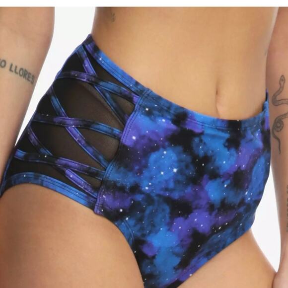 NWT Hot Topic Women's Galaxy High Waisted Swim Bikini Bottoms Plus Size 4X - Picture 1 of 12